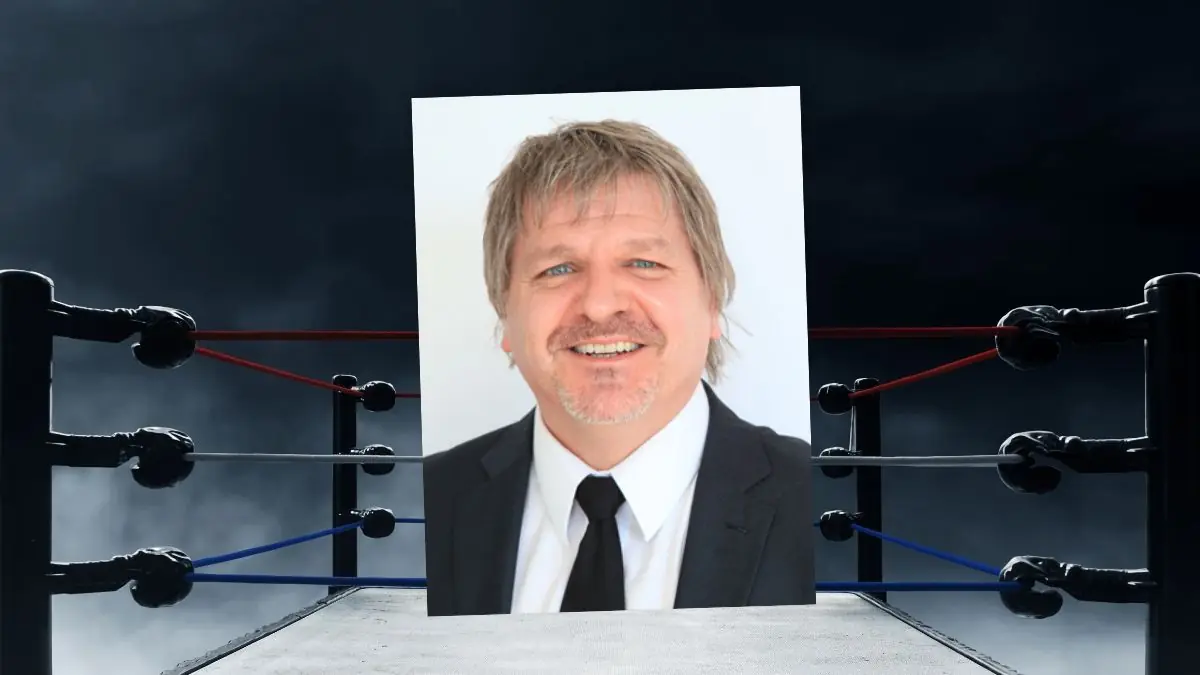 Nova Scotian ring announcer, comedian Mark Walker dies